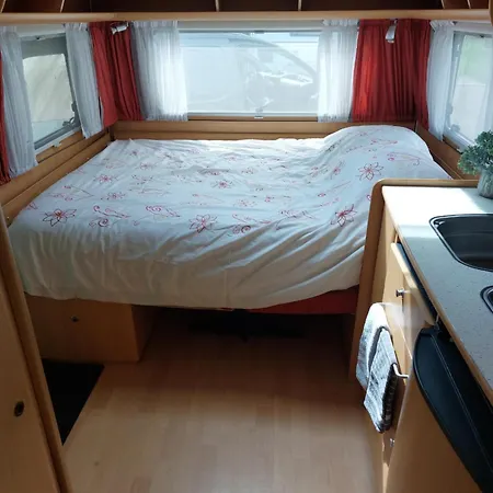 Campingplatz Nikita Caravane *